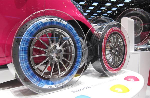 Bridgestone decora sus neumáticos
