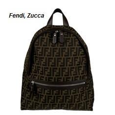 Rihanna sigue sorprendiendo, esta vez con una enorme raíz oscura en su cabello rubio Rihanna sigue sorprendiendo, esta vez con una enorme raíz oscura en su cabello rubio