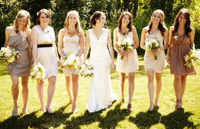 ¡AYUDA, SOY DAMA DE HONOR!