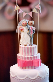 ¡AYUDA, SOY DAMA DE HONOR!