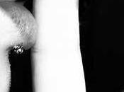 callar ponerse colorada