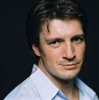 Nathan Fillion será un dios