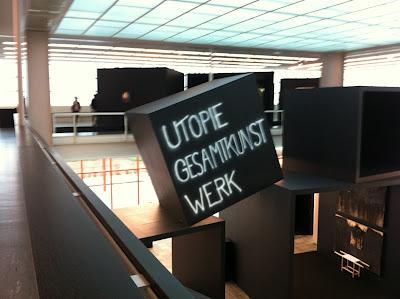 21er Haus Wien Tributo a Luis Moreno Mansilla