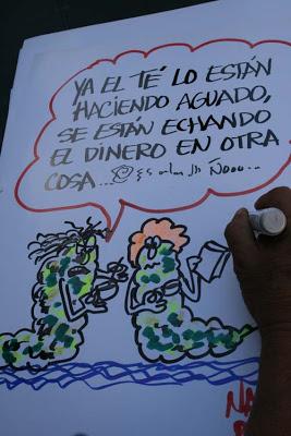 Jóvenes balilando por las Damas de Verde [+ fotos]