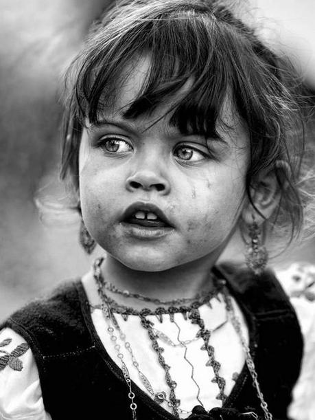 Miradas. Canción: Bratsch.