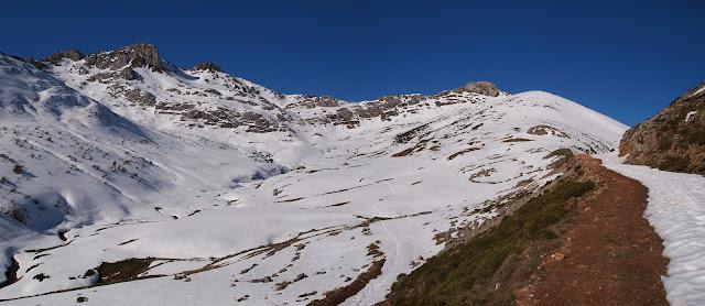 los bígaros, el muñón y la peña los corros