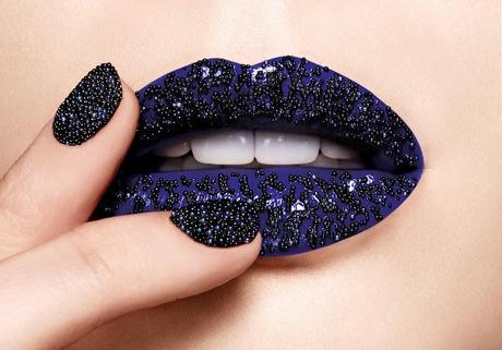 Trending topic: Caviar en las uñas.