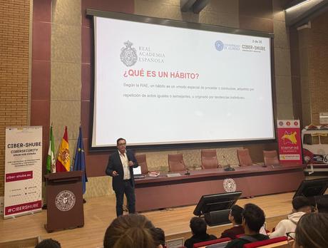 Ignacio Campoy enseña en la Universidad de Almería los 8 hábitos para convertirse en un líder influyente Ignacio Campoy enseña en la Universidad de Almería los 8 hábitos para convertirse en un líder influyente