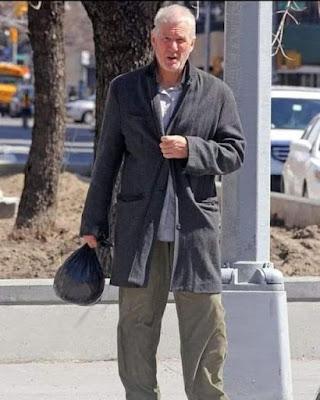 Richard Gere eligió volverse invisible para mostrarnos lo que la mayoría ya no ve.