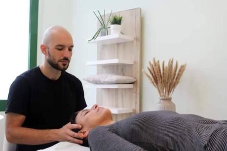 El auge de la osteopatía, cada vez más personas confían en los osteópatas para mejorar su bienestar El auge de la osteopatía, cada vez más personas confían en los osteópatas para mejorar su bienestar