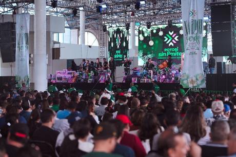 Ricardo Gallardo celebra la Navidad con transportistas potosinos Ricardo Gallardo celebra la Navidad con transportistas potosinos