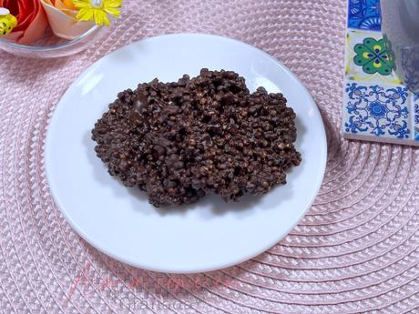 Rocas de quinoa inflada Rocas de quinoa inflada