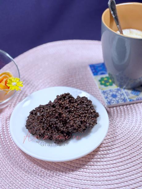 Rocas de quinoa inflada Rocas de quinoa inflada