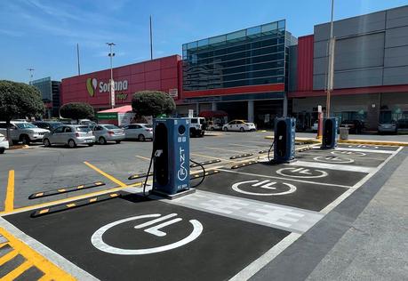XCharge impulsa la movilidad eléctrica en Méjico con FAZT para los supermercados Soriana XCharge impulsa la movilidad eléctrica en Méjico con FAZT para los supermercados Soriana