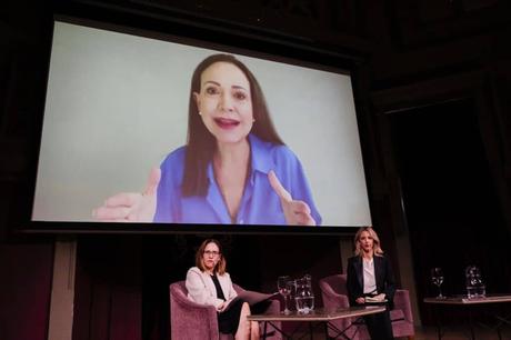 Herido grave un trabajador del PMA tras un ataque a un convoy humanitario en el oeste de Sudán Herido grave un trabajador del PMA tras un ataque a un convoy humanitario en el oeste de Sudán