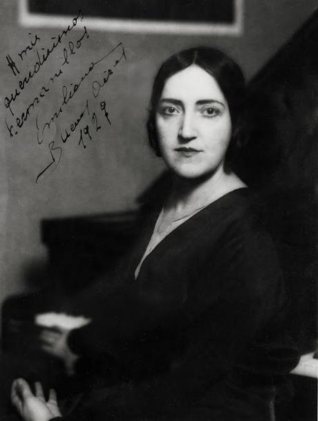 La música en esencia, Emiliana Zubeldía (1888-1987) La música en esencia, Emiliana Zubeldía (1888-1987)