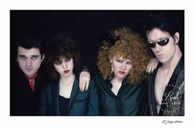The Cramps - Bikini girls with machine guns (1990) The Cramps - Bikini girls with machine guns (1990)