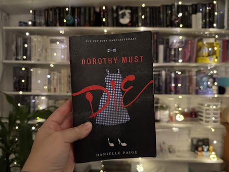 Libro Dorothy must die de Danielle Paige