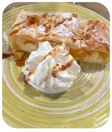 Strudel de MelocotĂłn y crema pastelera