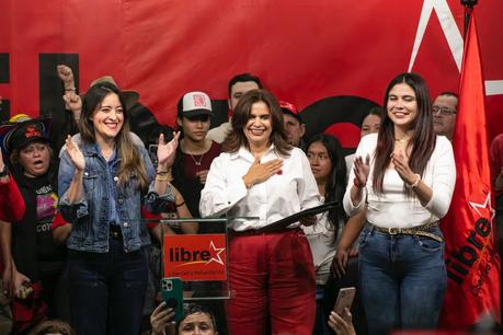 LIBRE exige anulación total de las elecciones y llama a movilización en toda Honduras. LIBRE exige anulación total de las elecciones y llama a movilización en toda Honduras.