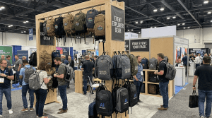 Mochilas para eventos: tipos, usos y cómo escoger la más adecuada mochilas corporativas para eventos empresariales