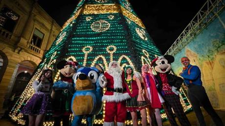 Aldea Mágica de Santa Claus cierra con gran éxito su temporada en Plaza de Fundadores