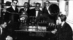 Cabeza de Moog en la radio Radiøsender Brøken