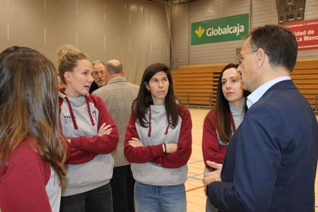 Localizadas dos personas que se habían desorientado cuando practicaban senderismo en un paraje de Ayna Localizadas dos personas que se habían desorientado cuando practicaban senderismo en un paraje de Ayna