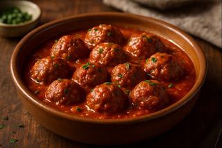 Albóndigas Caseras en Salsa de Tomate Albóndigas Caseras en Salsa de Tomate