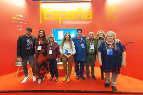 Autoras/es canarios cierran el Stand de España en la FIL de Guadalajara