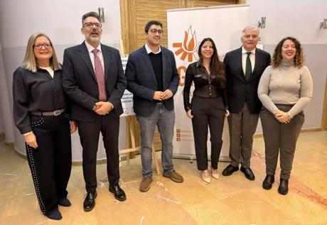 Trasladan al hospital a una mujer tras ser atropellada por un turismo en la calle Ancha de Puertollano Trasladan al hospital a una mujer tras ser atropellada por un turismo en la calle Ancha de Puertollano