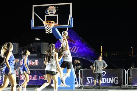 Las Pinguinas y Team Habana se coronaron como los mejores del Red Bull Full Moon Las Pinguinas y Team Habana se coronaron como los mejores del Red Bull Full Moon