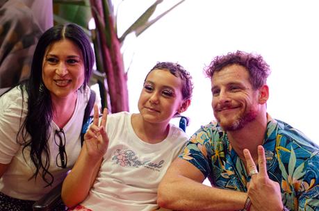 Famosos se unen en “Belleza que Sana”: una experiencia que combina modelaje, autocuidado y confianza para niñas en tratamiento oncológico