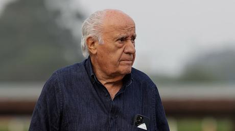 Amancio Ortega: El Hombre que Convirtió una Batiola en un Imperio (y al que casi nunca ves) Amancio Ortega: El Hombre que Convirtió una Batiola en un Imperio (y al que casi nunca ves)