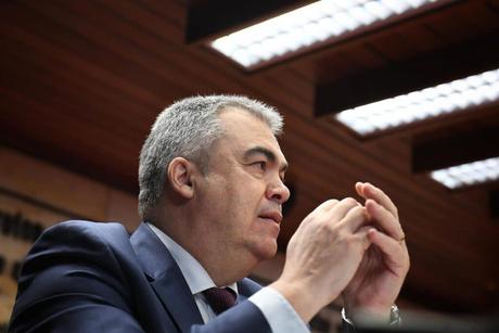 Los puertos de Tarifa y Algeciras cancelan por segundo día consecutivo las salidas hacia Tánger y Ceuta Los puertos de Tarifa y Algeciras cancelan por segundo día consecutivo las salidas hacia Tánger y Ceuta