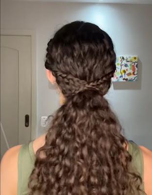 peinados con rulos peinados para rulos rulos naturales como peinar rulos modernos definidos sin frizz tendencias rulos.