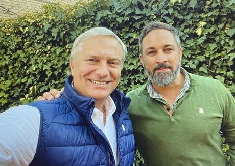 Abascal felicita a Kast por «su aplastante victoria» en la segunda vuelta de las elecciones presidenciales de Chile