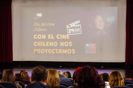 DĂa del Cine Chileno ampliĂł el acceso al cine nacional en 14 regiones, convocando a 7.726 espectadores DĂa del Cine Chileno ampliĂł el acceso al cine nacional en 14 regiones, convocando a 7.726 espectadores