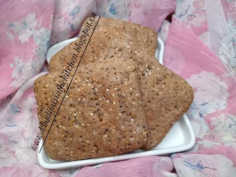 PAIN MULTIGRAINS / MULTIGRAIN BREAD / PAN MULTIGRANO / خبز متعدد الحبوب PAIN MULTIGRAINS / MULTIGRAIN BREAD / PAN MULTIGRANO / خبز متعدد الحبوب