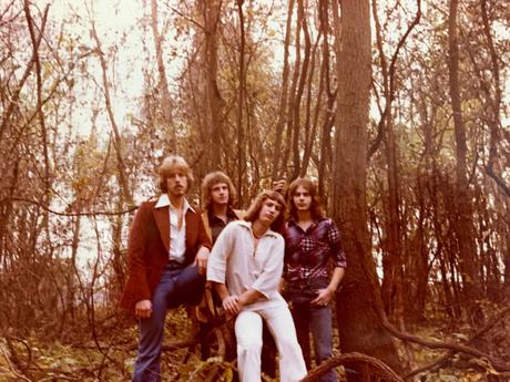 Surprise. Assault on Merryland. Edición Rockarte