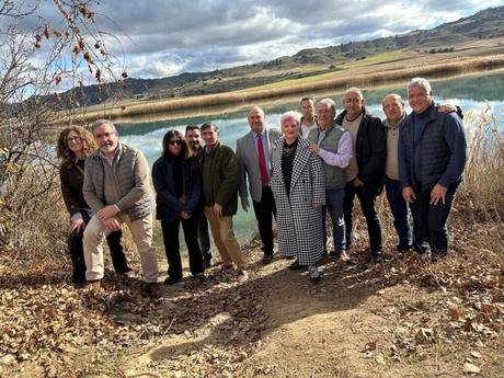 Cinco heridos, dos de ellos menores, tras una colisión entre tres turismos en la N-320 en Valdelosllanos Cinco heridos, dos de ellos menores, tras una colisión entre tres turismos en la N-320 en Valdelosllanos
