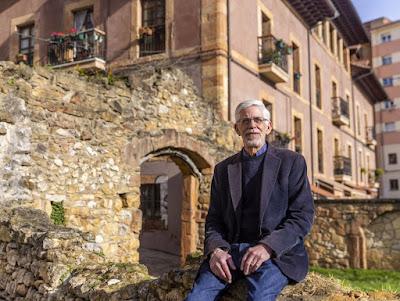 Murray McClellan: Trogloditas y dinosaurios