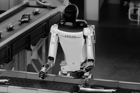 Guía de compra de robots retrofuturistas en España (2026) 8