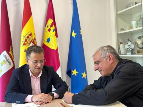 Serrano acompaña este miércoles a un grupo de internos de la Torrecica que van a ser recibidos en Roma por León XIV