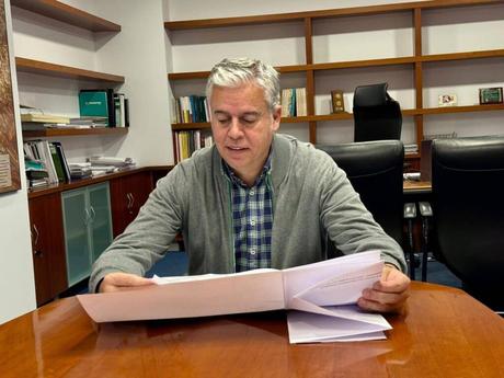 Serrano recibe a las representantes de gimnasia rítmica del Club Palas que han triunfado en el Campeonato de España Serrano recibe a las representantes de gimnasia rítmica del Club Palas que han triunfado en el Campeonato de España