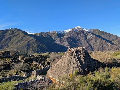 Peña Valdecuélabre desde Llamardal