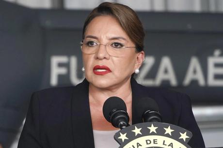 Presidenta Xiomara llama a manifestación en Tegucigalpa contra plan golpista.