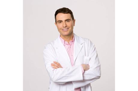 El Dr. Jordi Rodríguez Flores publica Secuelas estéticas por negligencias médicas y mala praxis, una obra que revela la cara oculta de la medicina estética en España. El Dr. Jordi Rodríguez Flores publica Secuelas estéticas por negligencias médicas y mala praxis, una obra que revela la cara oculta de la medicina estética en España.