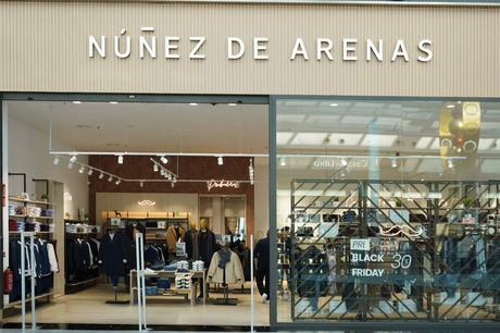 Núñez de Arenas desembarca en Andalucía; Granada acoge la primera tienda en la Región en el Marco de su 50 aniversario Núñez de Arenas desembarca en Andalucía; Granada acoge la primera tienda en la Región en el Marco de su 50 aniversario