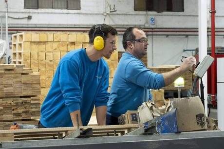 ¿Qué significan REALMENTE los sellos PEFC y NIMF-15 en los palets de madera?